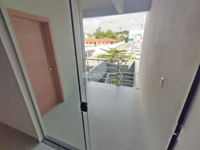 Área de serviço e acesso a área de festa