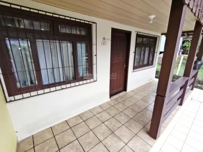 Varanda e hall de entrada