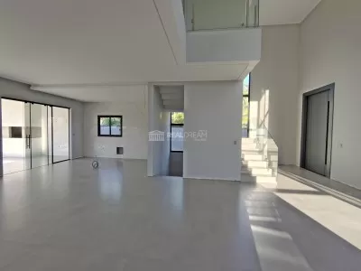 Hall social, sala, copa e cozinha