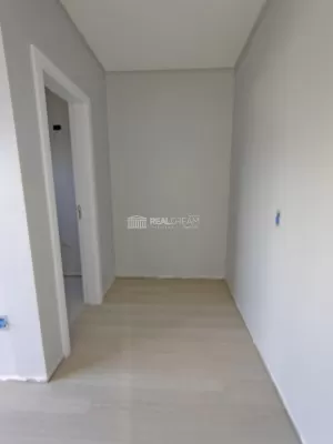 Acesso ao banheiro da suíte II
