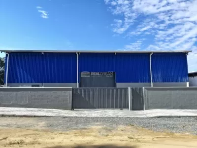 Fachada do galpão