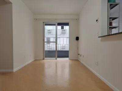 Sala com sacada