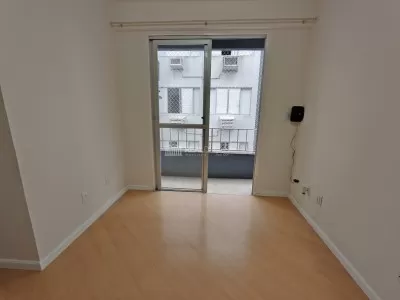 Sala com sacada