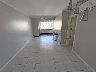 Copa e sala com sacada