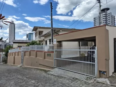 Casa 7 dormitórios Velha - Blumenau, SC