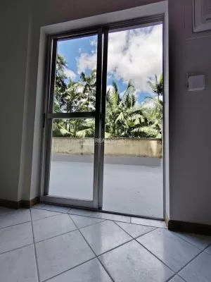 Acesso da suíte a sacada