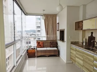 Sacada com churrasqueira