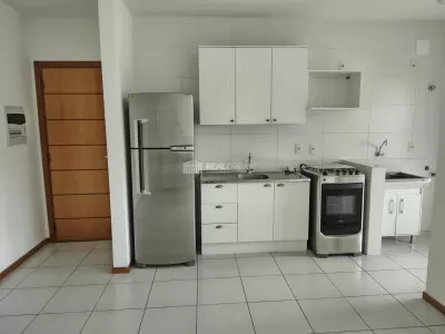 Hall do apartamento e cozinha