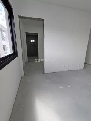 Acesso ao closet e banheiro