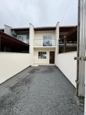 Casa 2 dormitórios Água Verde - Blumenau, SC