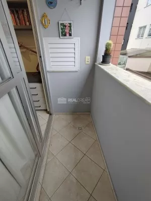 Sacada com churrasqueira