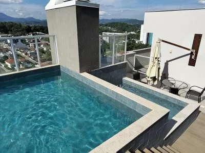 Piscina na cobertura