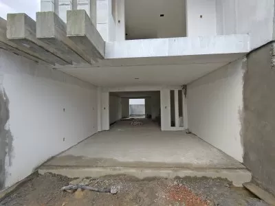 Garagem e Hall de entrada