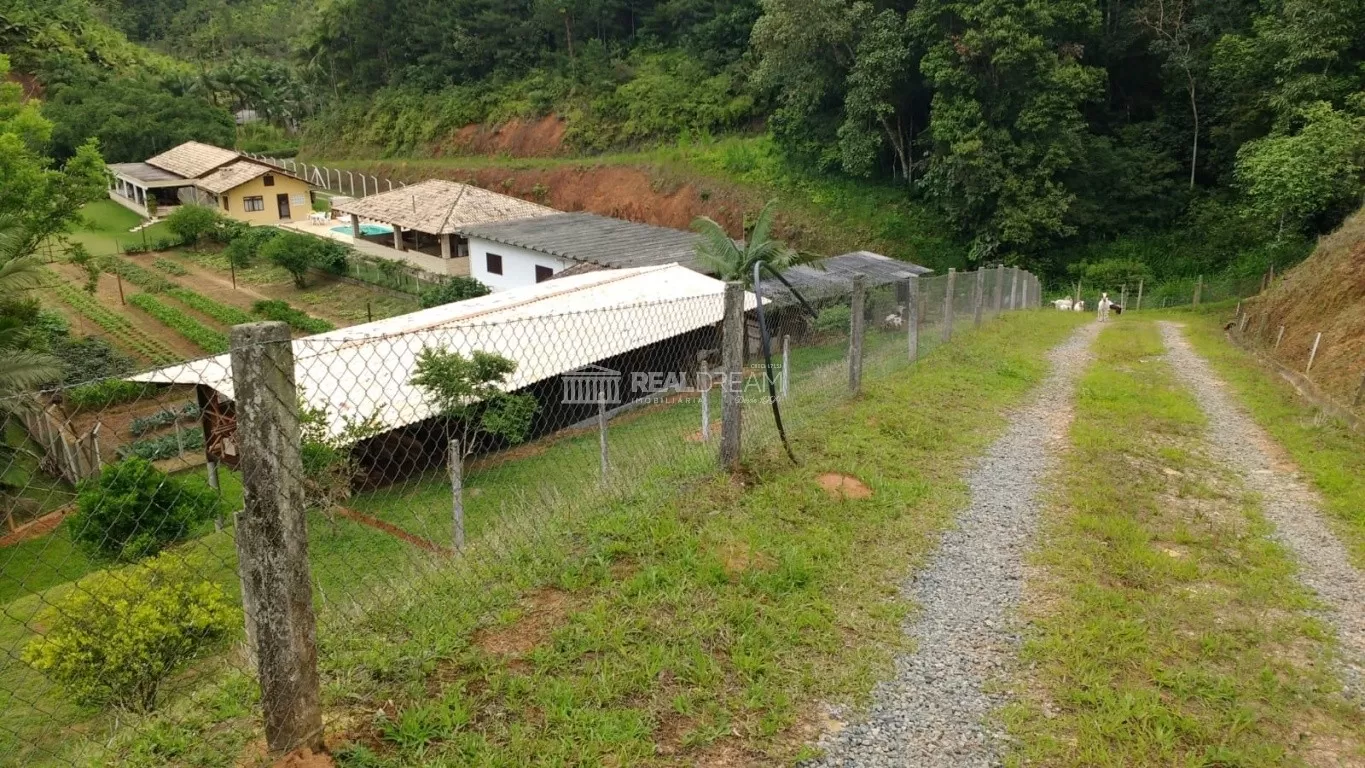 Sítio 3 dormitórios Belchior Alto - Gaspar, SC