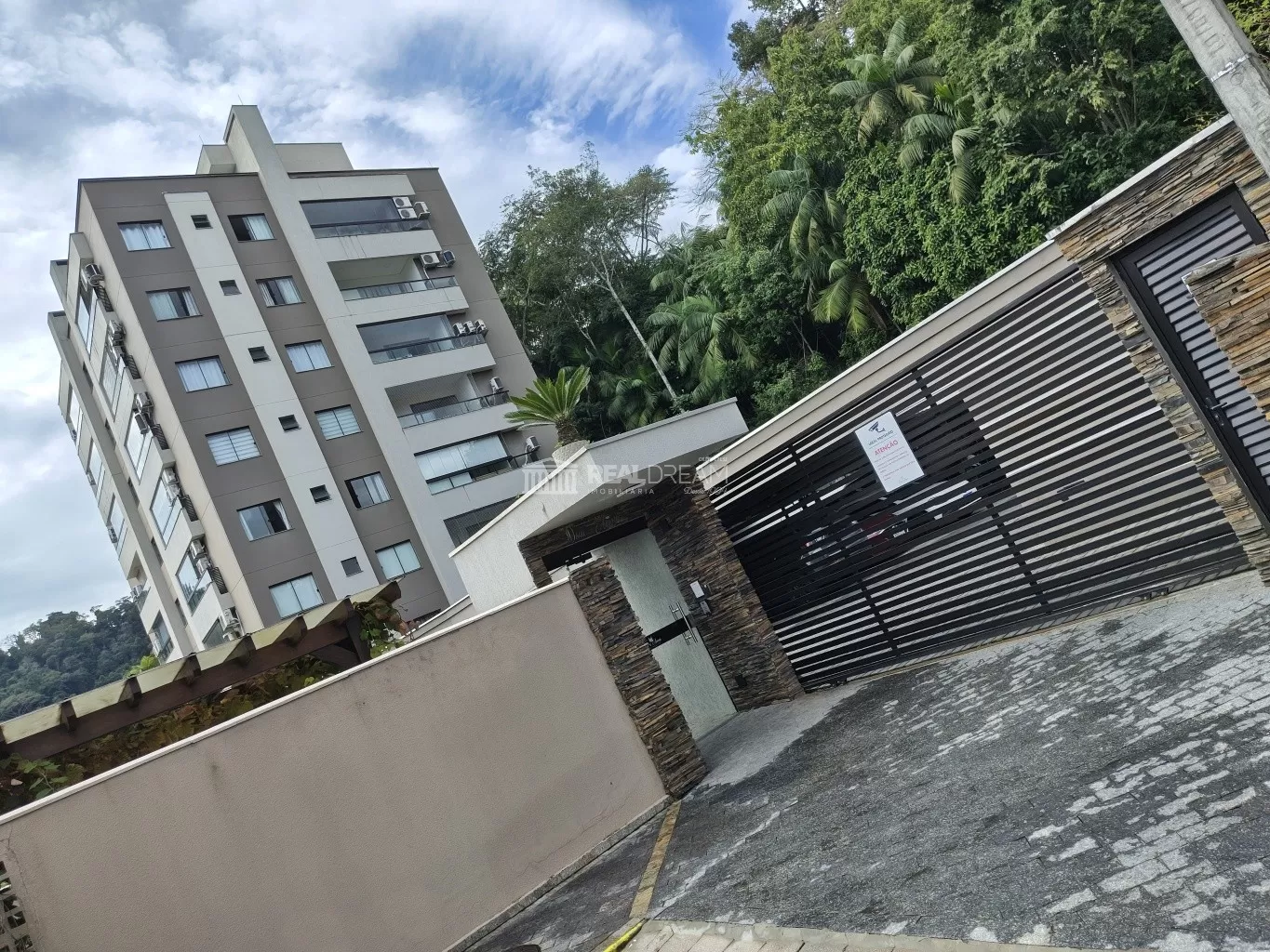 Apartamento 2 dormitórios Salto Weissbach - Blumenau, SC