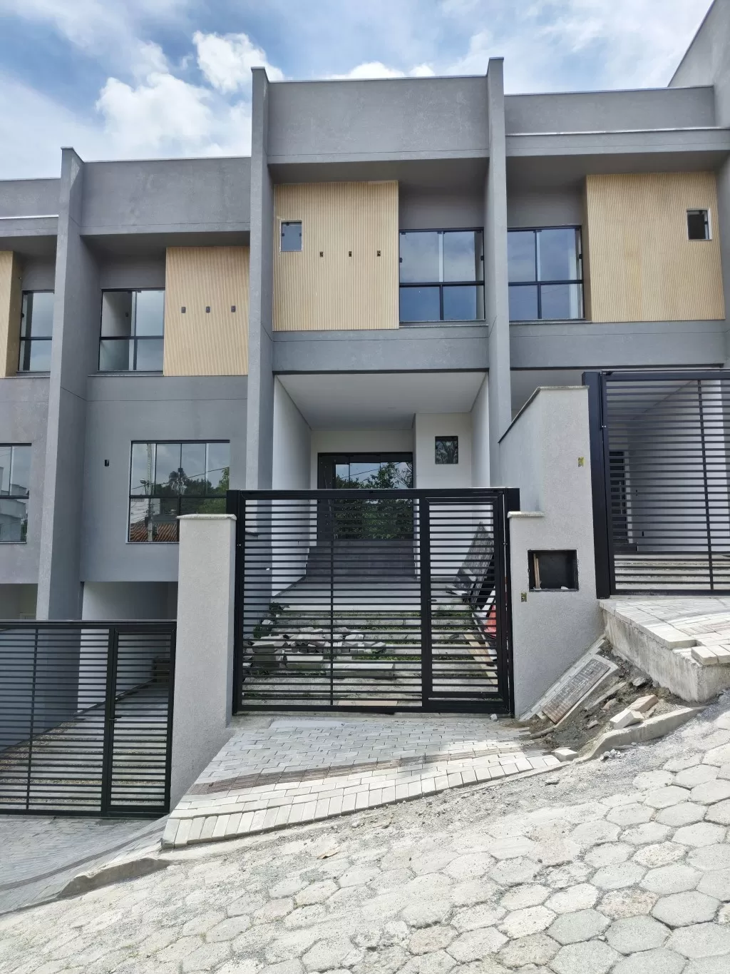 Sobrado 3 dormitórios Água Verde - Blumenau, SC